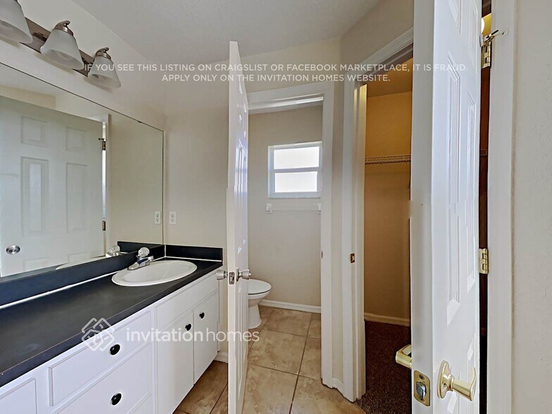 Building Photo - 1590 Meadows Pond Dr