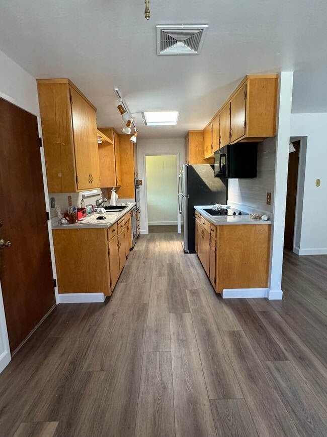 Building Photo - CENTRAL DAVIS SINGLE STORY HOME