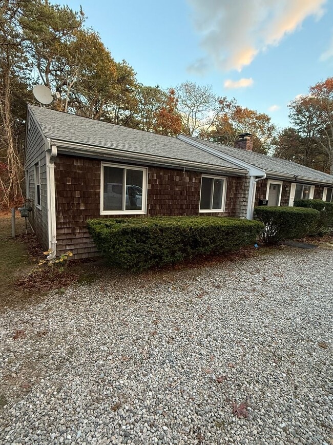 Building Photo - 206-208 Higgins Crowell Road