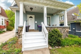 Building Photo - 508 Miller Ave