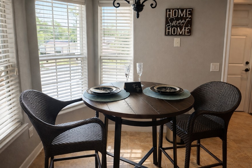 Building Photo - 5270 S Atwood Ter