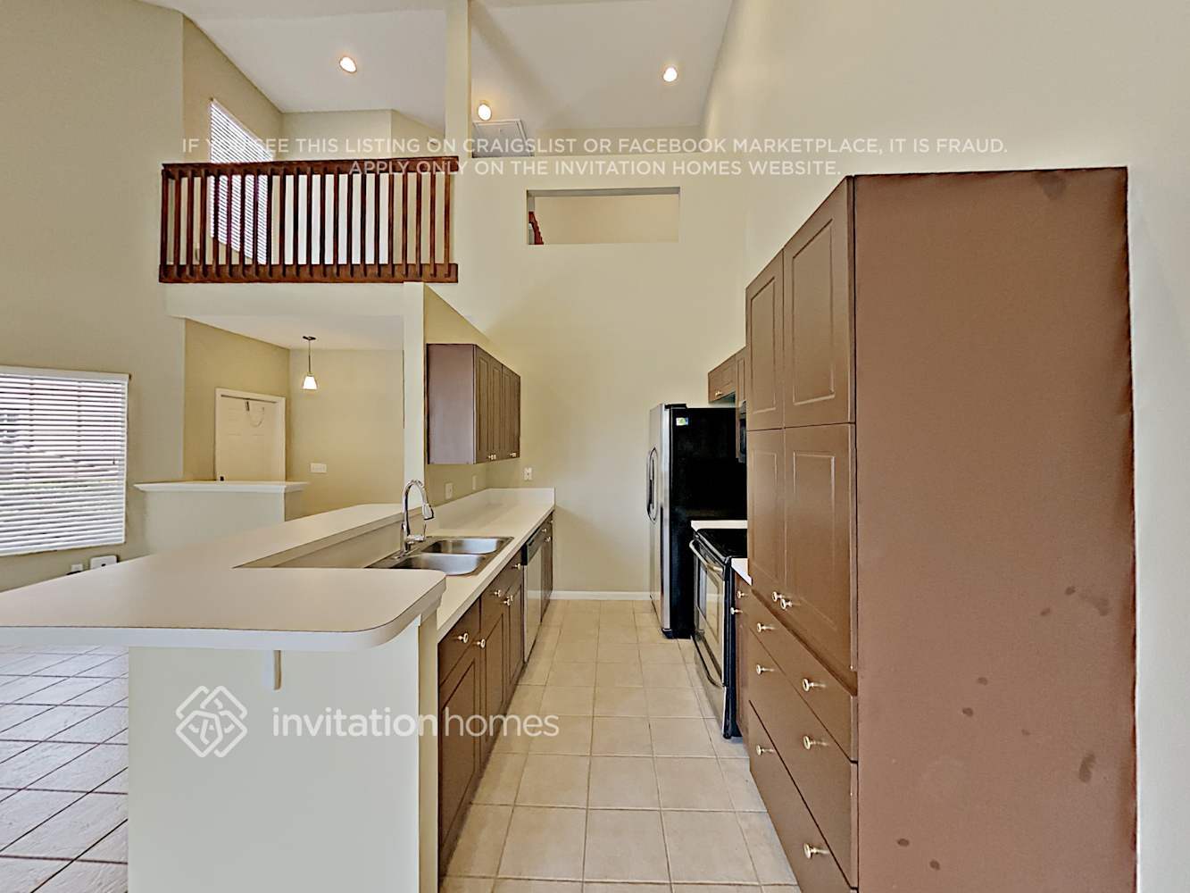 Building Photo - 10777 Pelican Dr