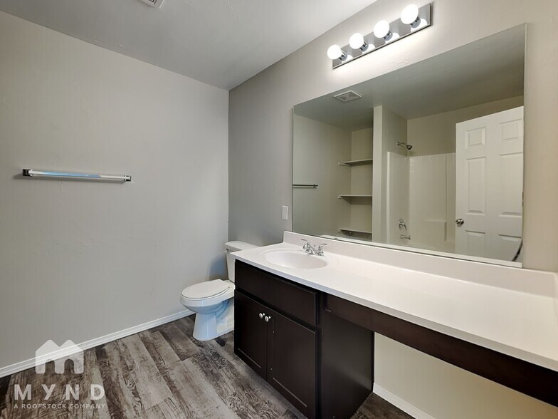 Building Photo - 1114 Flint Way