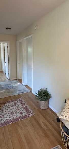hallway to bedrooms and bathroom - 91 Faith St