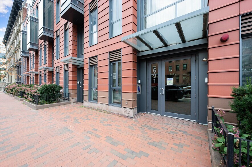 Building Photo - 691 Massachusetts Ave