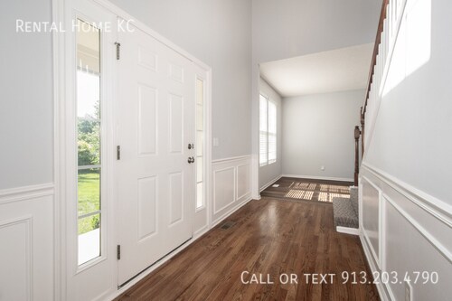 Building Photo - 1819 W Elm Terrace