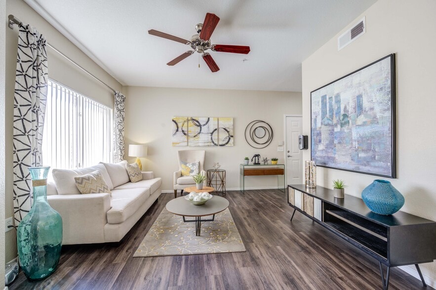 Primary Photo - Tresa at Arrowhead Apartment Homes