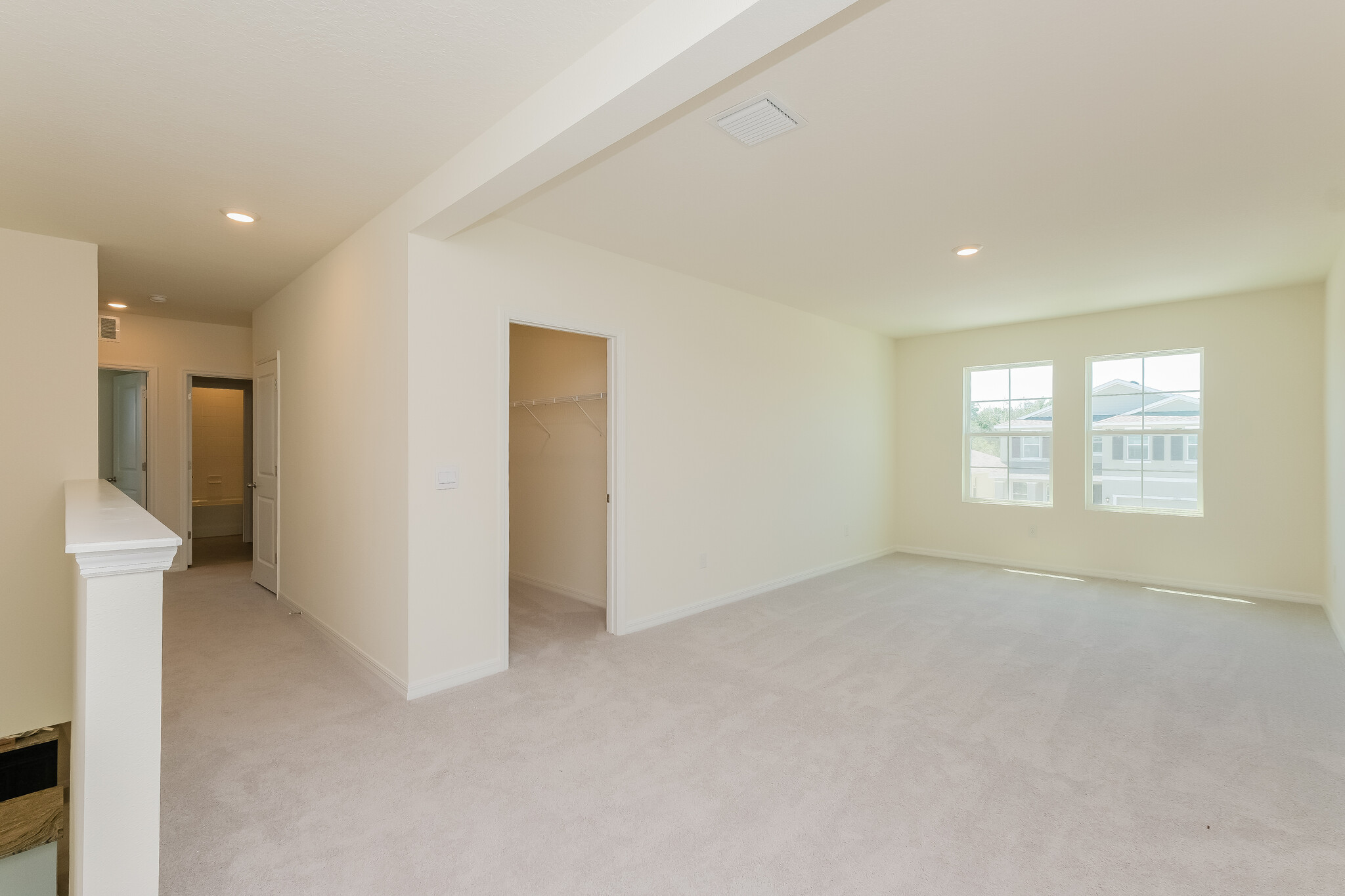 Building Photo - 10832 Charlotte Dr.