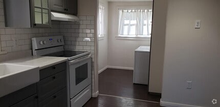 Building Photo - Cute home in Paragonah