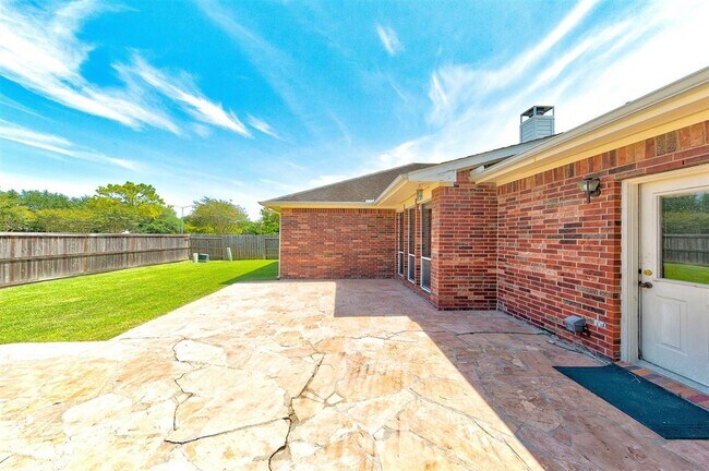 Building Photo - 3203 Amerson Dr