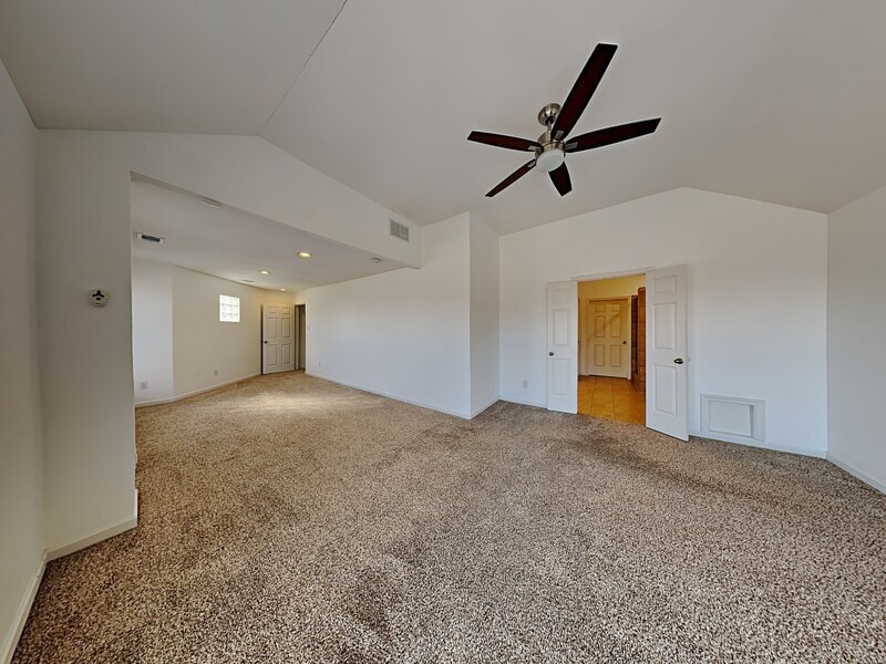 Building Photo - 4322 Duck Pond Ln