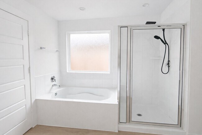 Building Photo - 8554 Tropical Breeze Wy