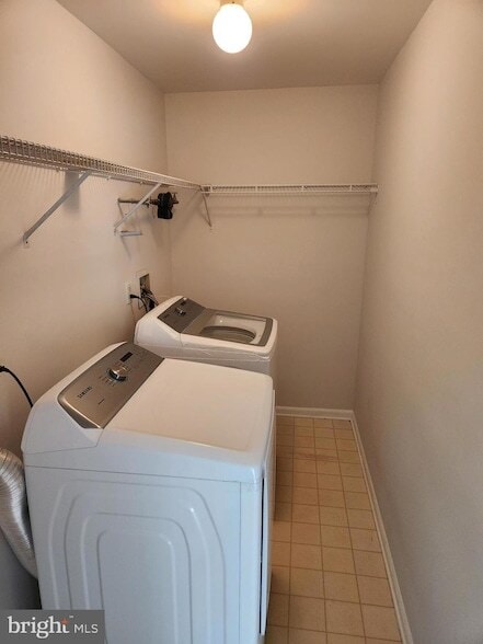 Building Photo - 4003A Saxony Dr