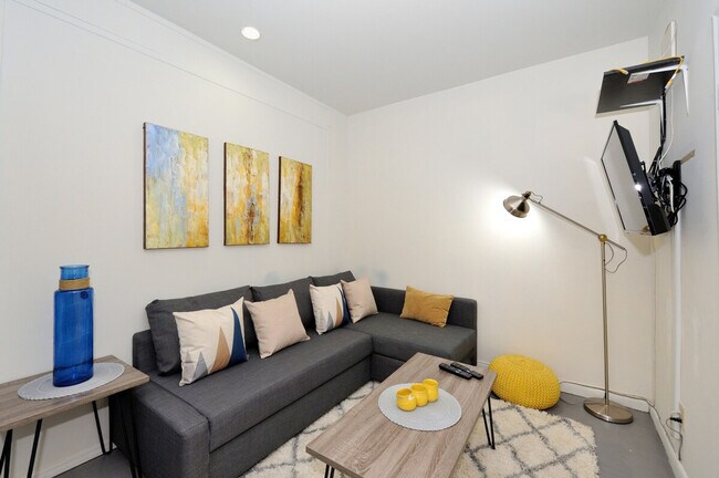 Building Photo - 478 9th Ave