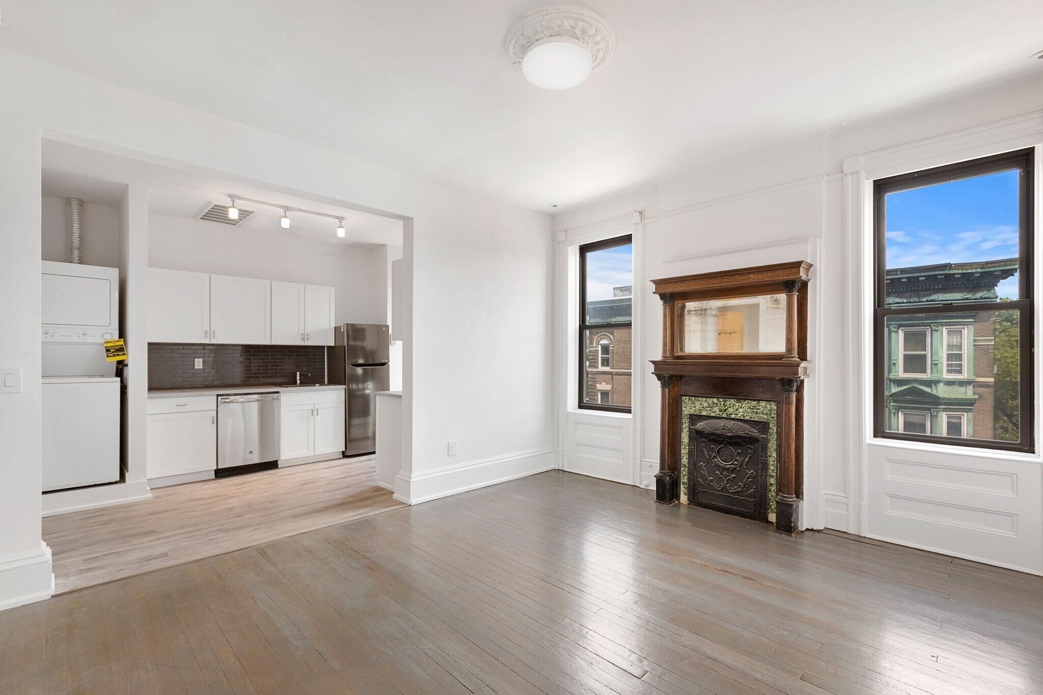 Building Photo - 251 10th St