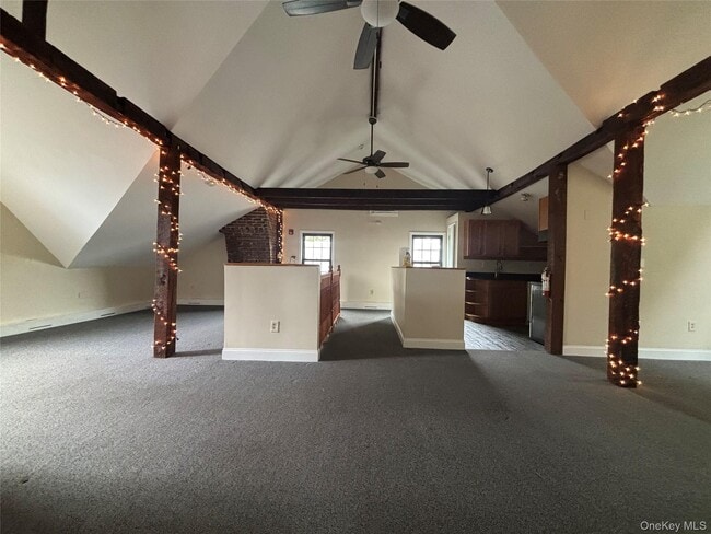 Building Photo - 113 Academy St