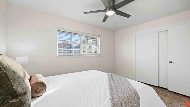 Building Photo - 209 Angelfish Ave.