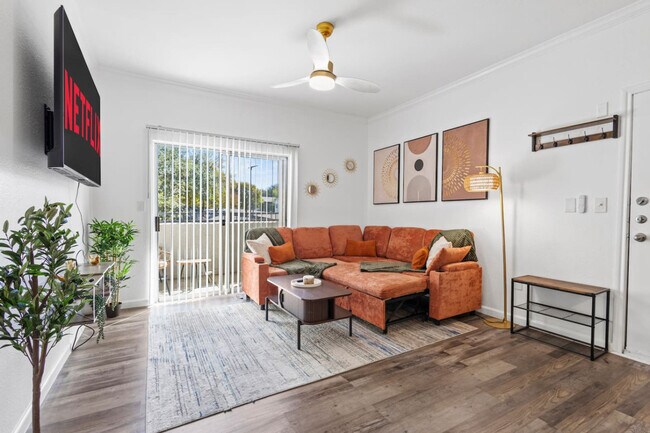 Building Photo - 2929 Kings Rd