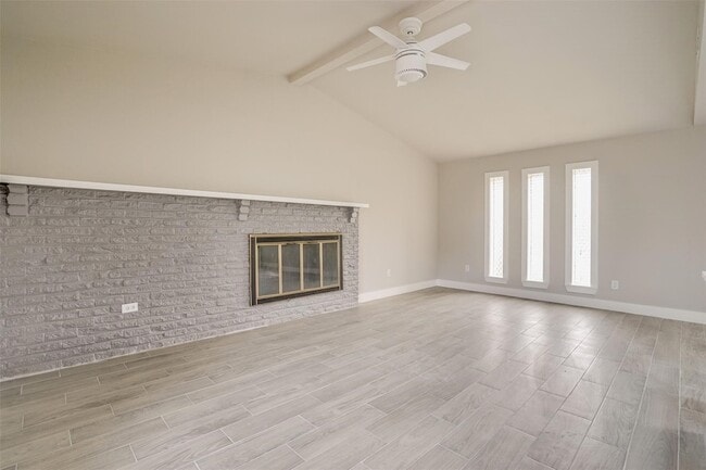 Building Photo - 3805 W Rochelle Rd