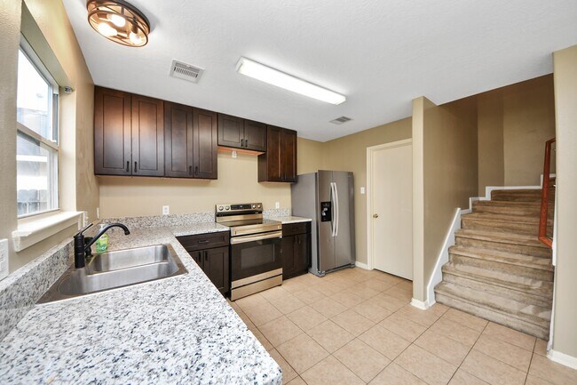 Building Photo - 4006 Wimberley Hollow Ln