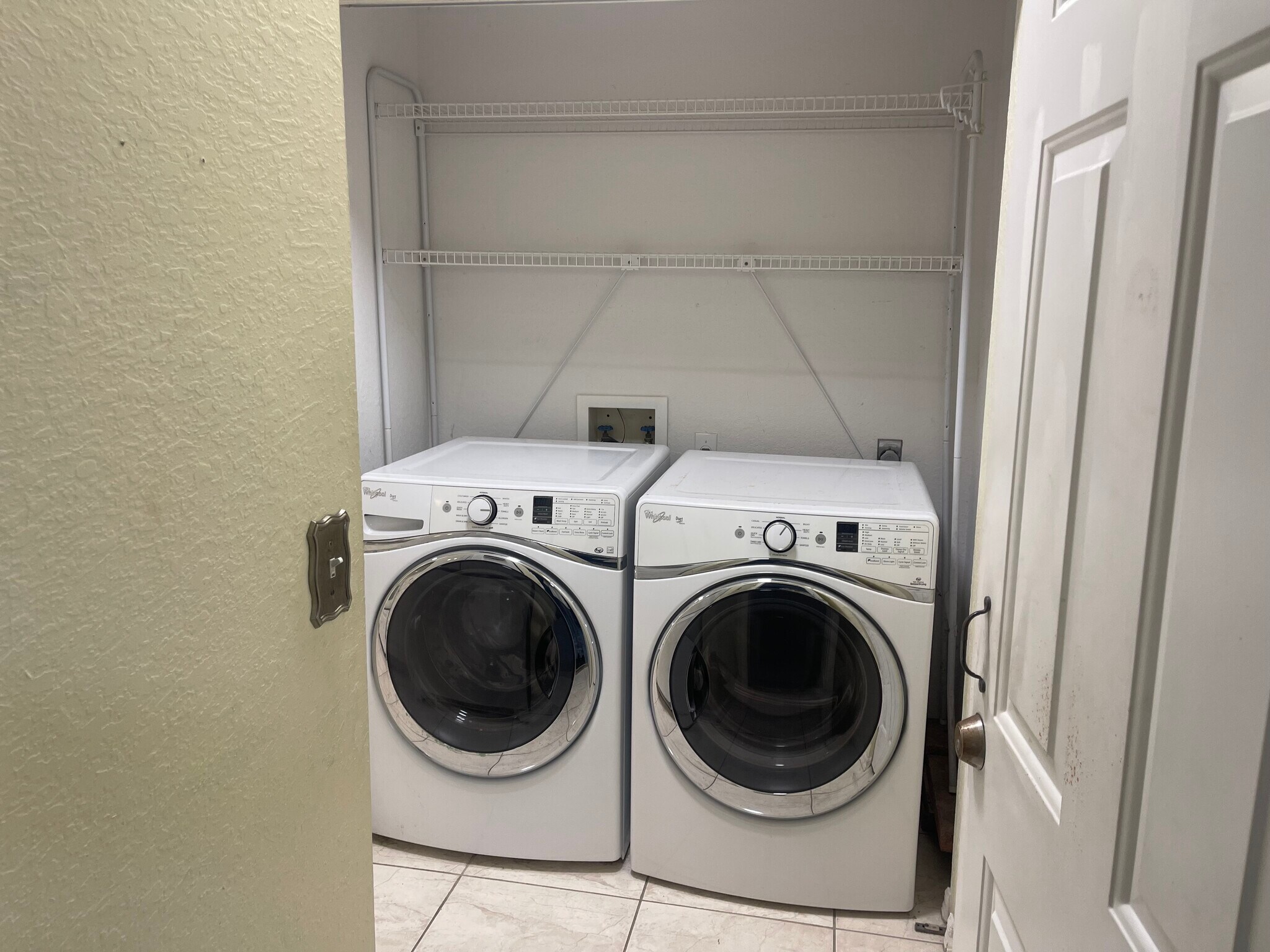 Building Photo - 10188 SW 188th Cir