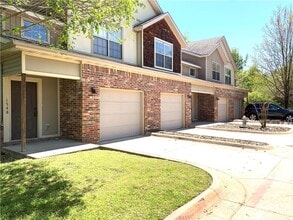 Building Photo - 1536 N London Ave