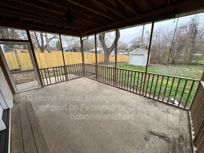 Building Photo - 5016 Norwood Ave