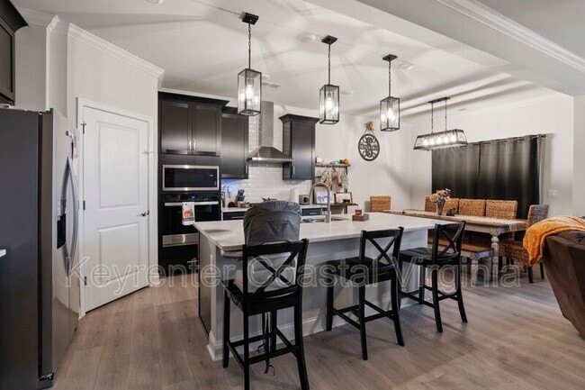 Building Photo - 175 Royal Black Heath