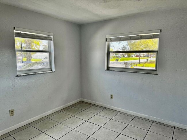 Building Photo - 5561 100th Ave