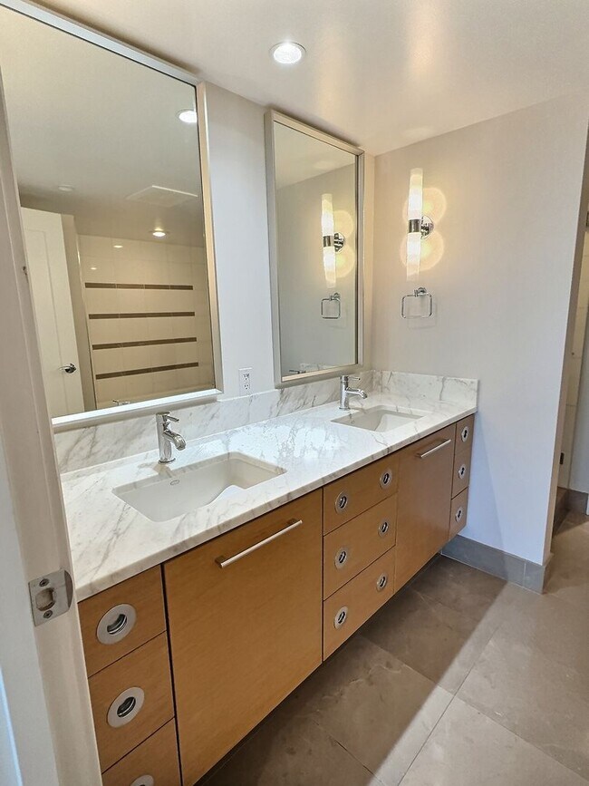 Building Photo - Luxurious One-Year Rental in the Heart of Kaka‘ako – with  Resort Amenities