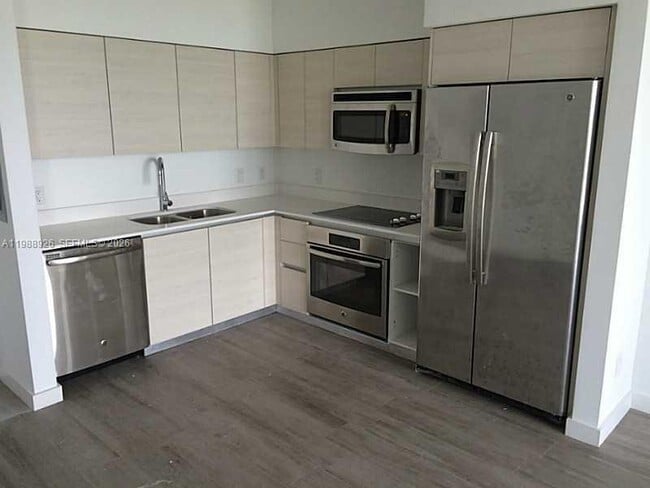 Building Photo - 4250 Biscayne Blvd