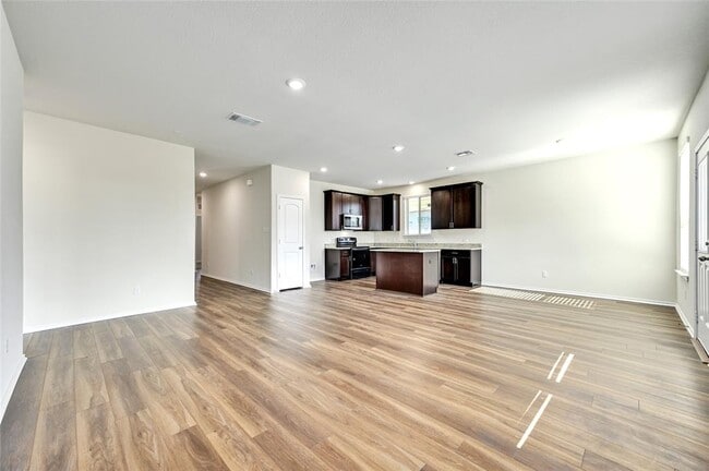 Building Photo - 132 Janice Rd