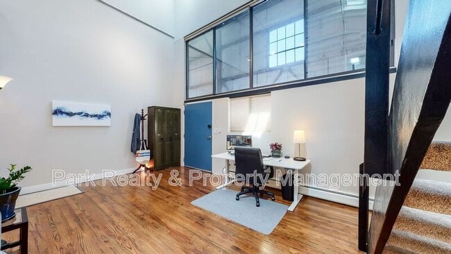 Building Photo - 3377 Blake St