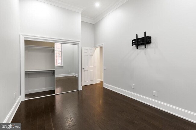Building Photo - 12 Letitia St