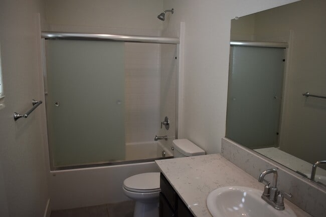 Building Photo - 2446 Cortes Dr