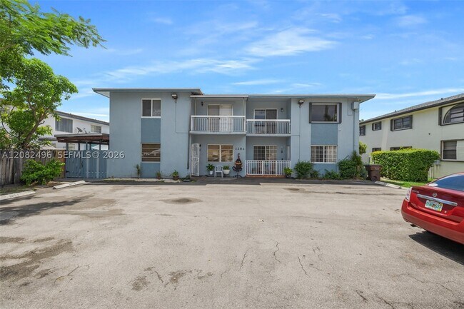 Building Photo - 1284 W 44th Pl