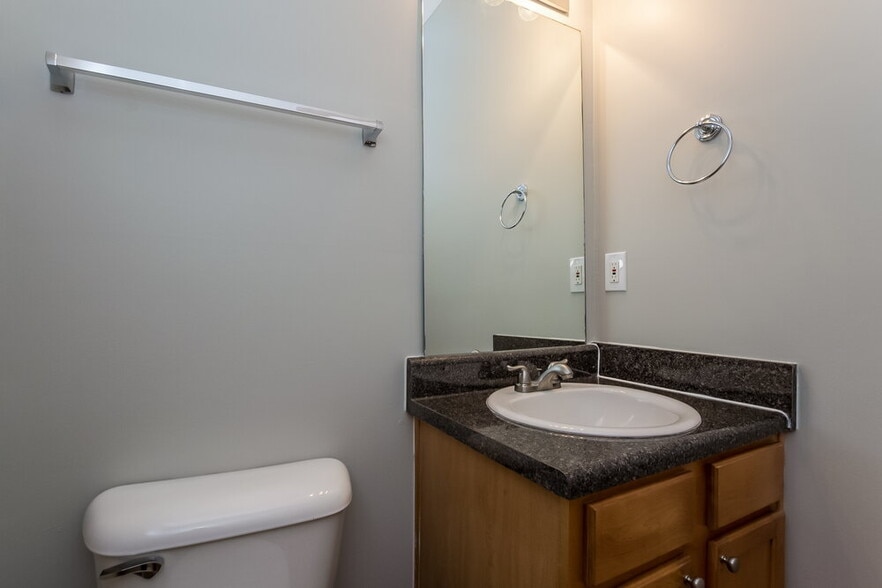 Building Photo - 153 Bellington Dr