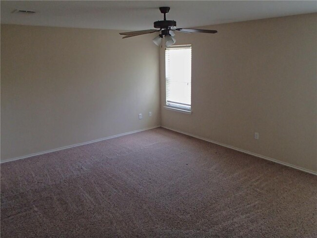 Building Photo - 224 Wildwood Dr