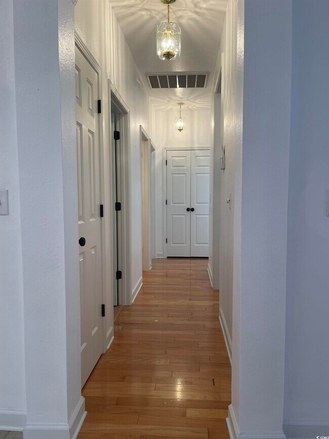 Building Photo - 2504 Sugar Creek Ct
