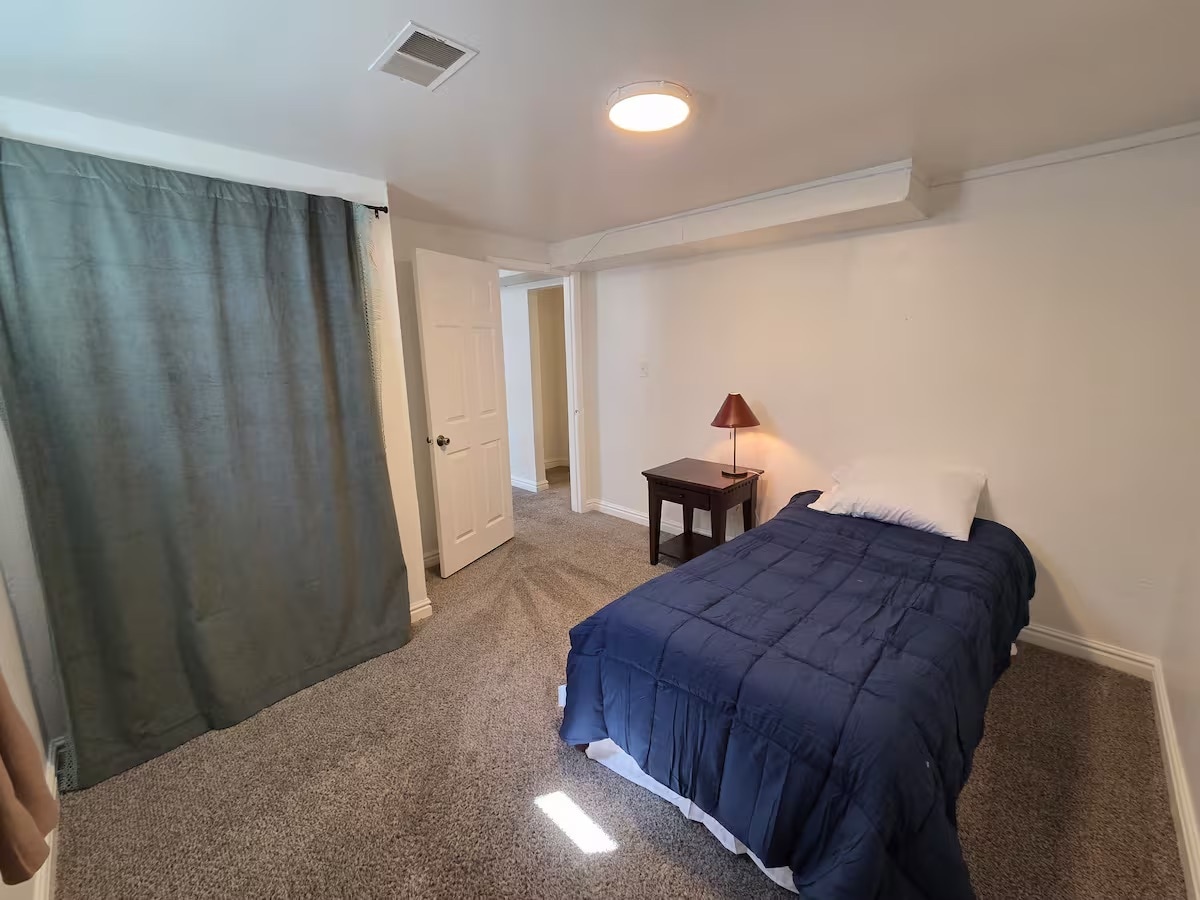 Building Photo - 1031 Erie St