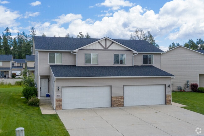 Building Photo - Mountain View Duplexes