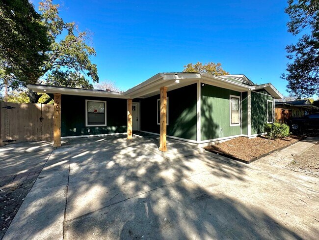 Building Photo - 2507 Blyth Dr