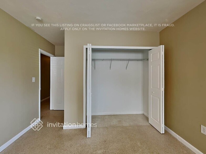 Building Photo - 6160 SW 63rd Ave