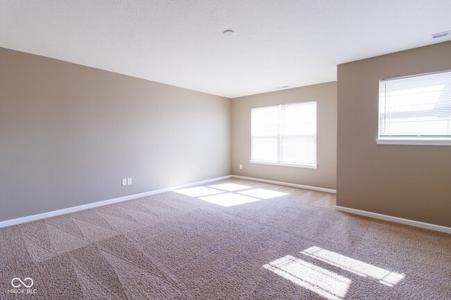 Building Photo - 6610 Aberdeen Dr