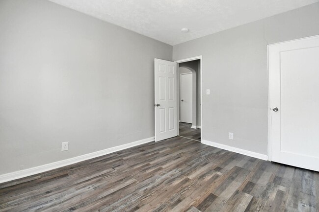 Building Photo - 375 S Chase Ave
