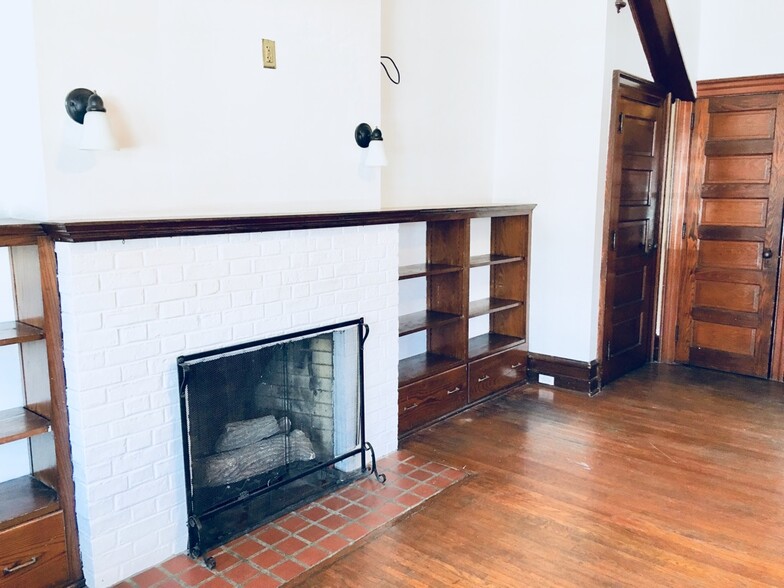 Additional View/hardwood flooring - 343 College Ave