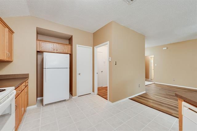 Building Photo - 9909 Coolidge Dr