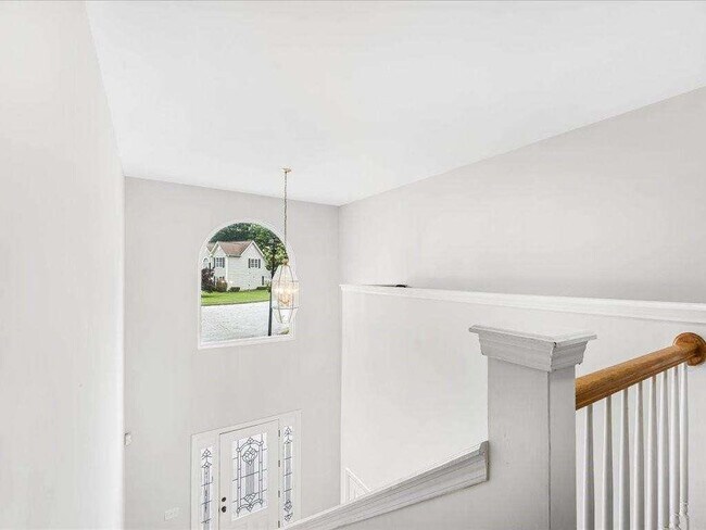 Building Photo - 3042 Oak Vista Way SW