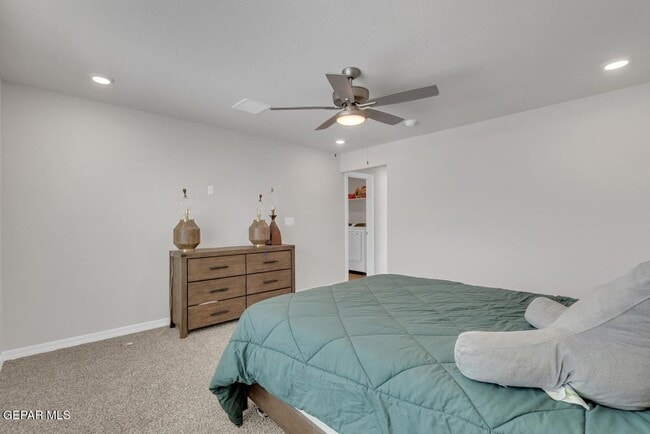 Building Photo - East El Paso 4 bed Refrig A/C