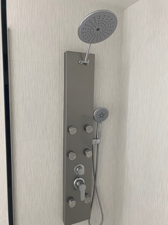 Building Photo - 9653 S 44th St